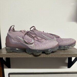 Nike Wmns Air Vapormax 2021 FlyKnit DC9454-500 Plum Fog Size 6.5 No Box Used